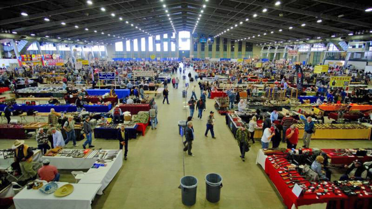 What is the Gun Show in Pasadena, Texas? A Comprehensive Guide